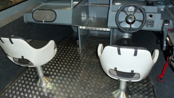 РУСБОТ‑65 Алюминиевый катер 