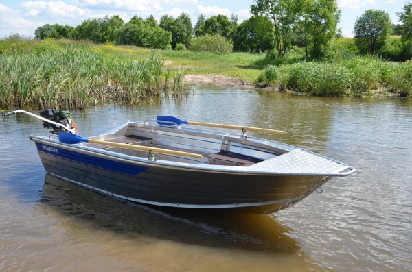 РУСБОТ‑42Р Алюминиевая моторно‑гребная лодка