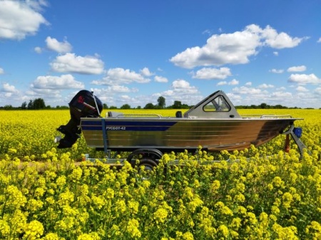 РУСБОТ‑42 Алюминиевая моторная лодка.