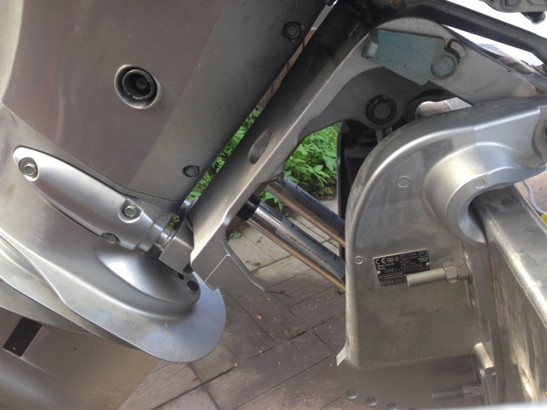 Опора для транспортировки подвесного мотора Motor Stik